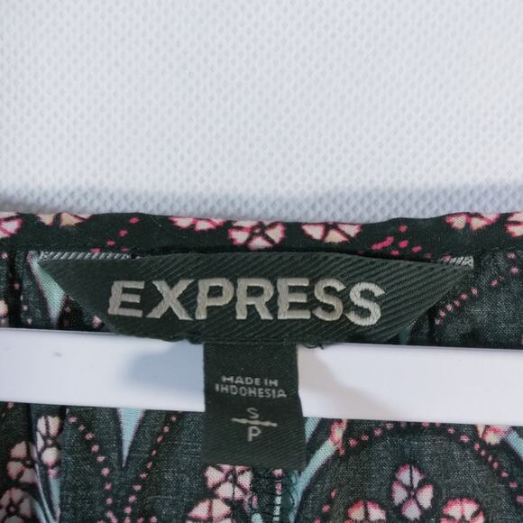Express Black Floral Blouse Button Front Size Small - Picture 5 of 8
